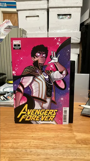 🔥❤️🤩🔑🌈Pride Month Cover 🌈: Avengers Forever 7 (key) Variant Cover by Luciano Vecchio