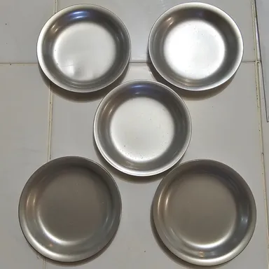 5 Aluminum Dishes