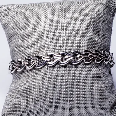 Made In Italy 925 Sterling Silver Stampato Bracelet 7.5" Long.