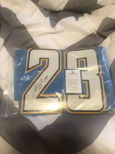 Melvin Gordon chargers jersey auto