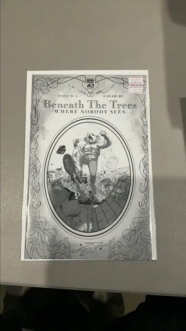 Beneath The Trees: Where Nobody Sees #4 Riley Rossmo Incentive 1:25 Ratio B&W Variant IDW