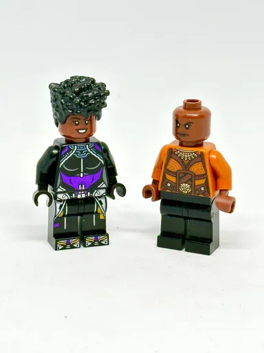 Lego Marvel Black Panther shuri / Okoye (orange shirt)