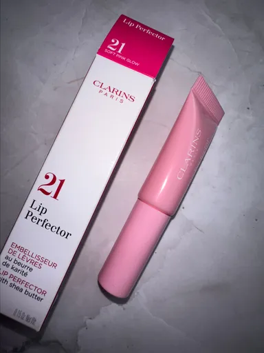 Clarins Lip Perfector on 21 Soft Pink Glow 5ml