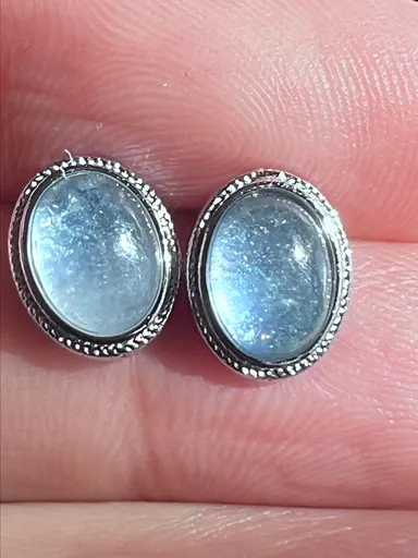Oval shape, aquamarine stud, earrings, silver plated ￼
