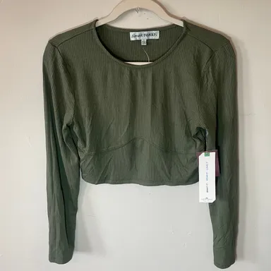 almost famous Women’s green top size L