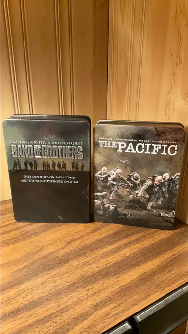 DVD Band of Brothers and The pacific steel book sets