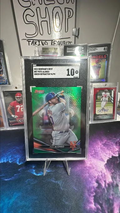2022 Bowman's Best #57 Pete Alonso Green Refractor /99