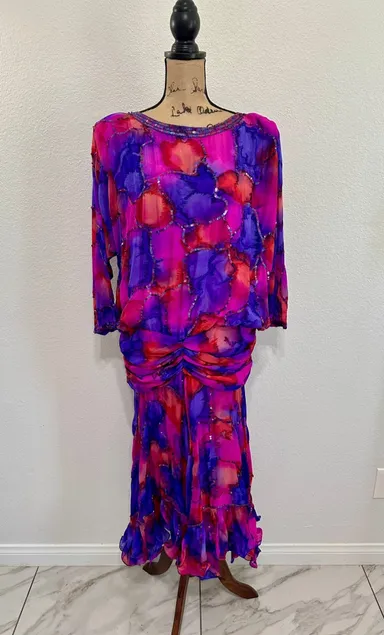 Judith Ann Creations, Sz Large vintage pure silk with sequin beaded detail Dress