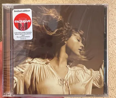 Taylor Swift Fearless Taylor’s Version. Target exclusive CD