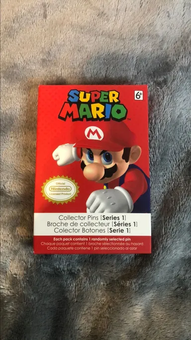Super Mario Collectors Pins Mystery Pack [Series 1]