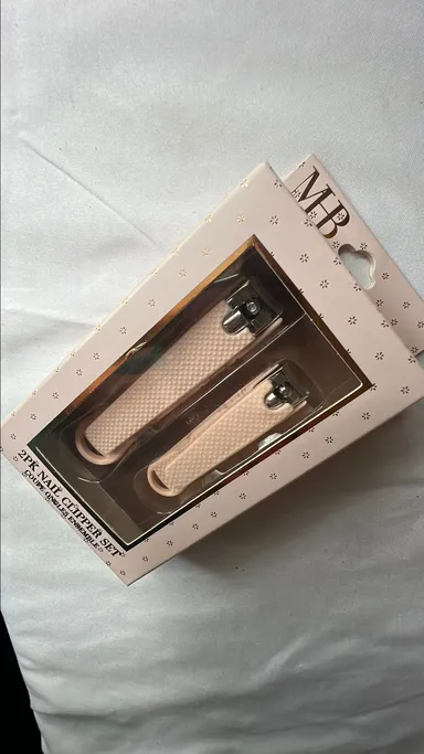 Must have beauty 2PK nail clipper set!