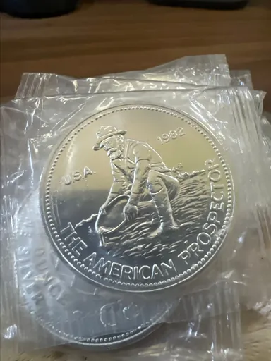 Engelhard 1982 Prospector 1 oz. silver coin in Lollipop Wrapper