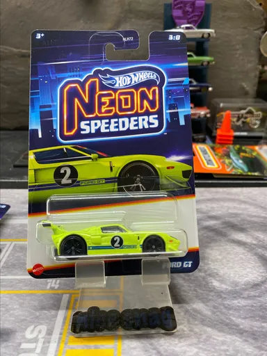 Neon Speeders Ford GT