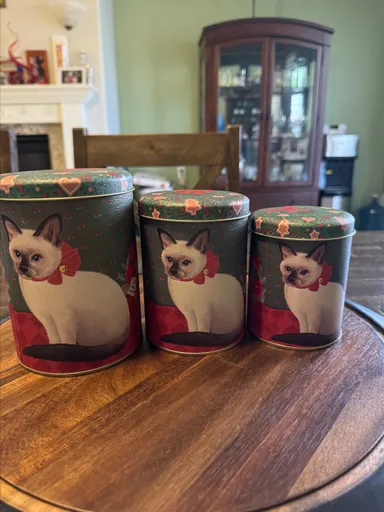 Vintage Christmas stack tin set kitten