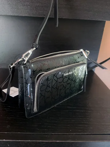 Calvin Klein standing up clutch purse evening handbag adjustable removable crossbody wallet $148 shi