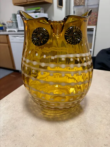 Vtg. Glass Art Owl Vase