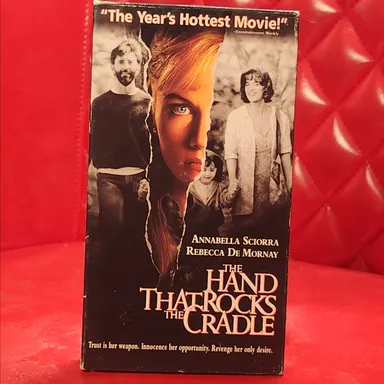The Hand That Rocks the Cradle, VHS (1992), Psychological Thriller