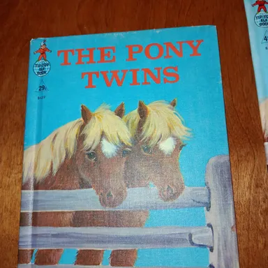 The Pony Twins (Tip-Top Elf Book #8659)