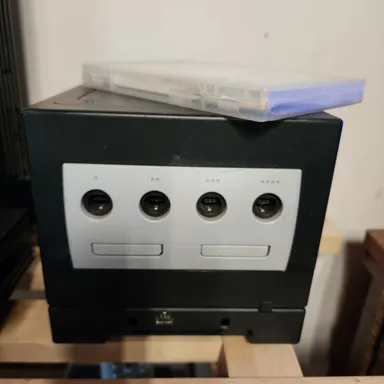 gamecube with gameboy adapter and disc