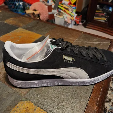 Puma Suede Classic XXI New In Box Size 13M Shoe Sneaker