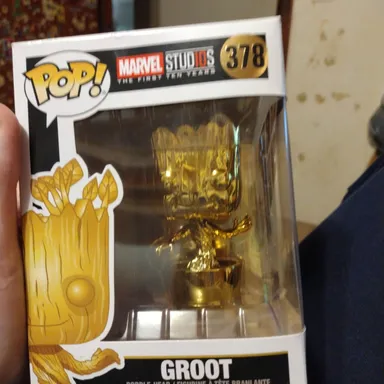 Dancing Groot (Gold Chrome)