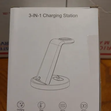 3 In 1 charging station  for samsung galaxy watch 5.  (498)