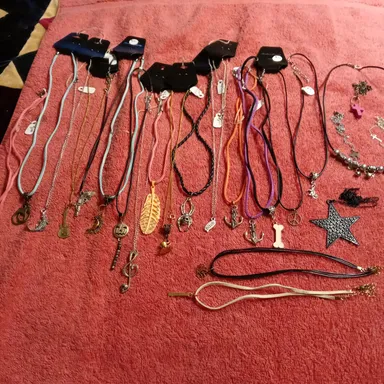 lot of 24 charms pendants