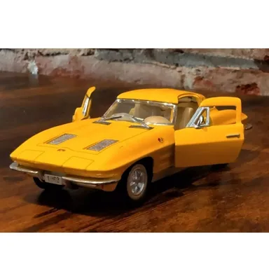 Kinsmart - 1:36 Scale Model 1963 Corvette Sting Ray Yellow - Pre-owned