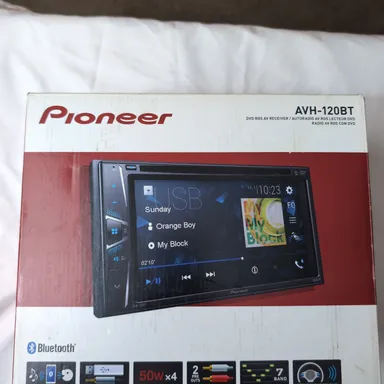 Pioneer Bluetooth double din car radio/DVD player