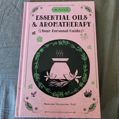 ESSENTIAL OILS AND AROMATHERAPY BOOK