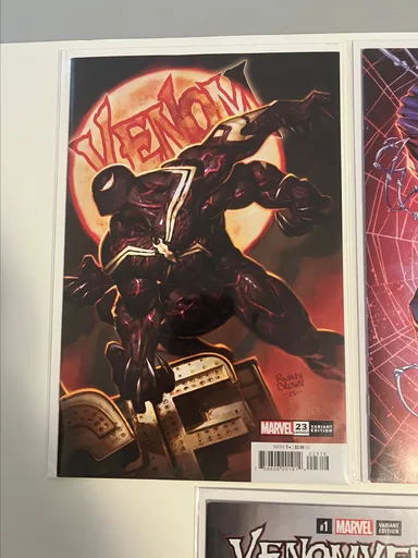 Lot of 5 Marvel Venom Books and Variants: Extreme Venomverse, ASM 300 Homages, and More