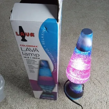 NEW IN BOX Colormax 14.5" NORTHERN LIGHTS Lava Lamp

Add a touch of elegance to your room with this