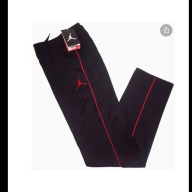 AIR JORDAN Boys Therma Fit Athletic Pants, Black & Red Size Medium NEW WITH TAGS MSRP $50
