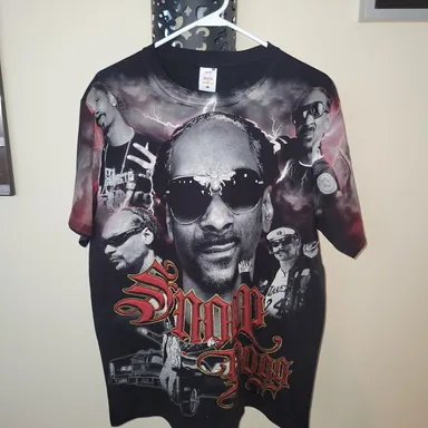BRAND NEW SNOOP DOG MODERN BOOT ALL OVER PRINT SHIRT. SIZE LARGE