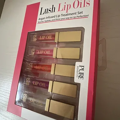 Lush lip oils argon infused lip treatment set of 5 Units!