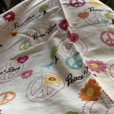 Love peace single pillowcase