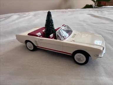 1966 Mustang Hallmark 1992 Keepsake Ornament Christmas Tree Presents White