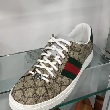 Last one ! Gucci man sneakers size 11