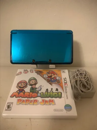 Nintendo 3DS Aqua Blue Bundle