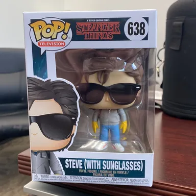 Stranger Things Steve w sunglasses (tv)