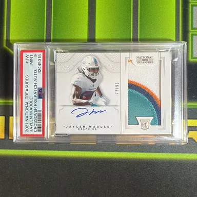 2021 Panini National Treasures Crossover Rookie Patch Autographs Jaylen Waddle Miami Dolphins /99