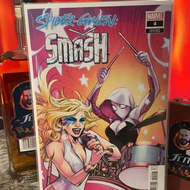 Spider-Gwen Smash #4 - Variant Cover