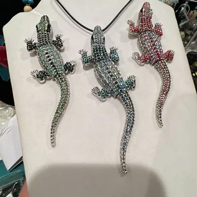 Red alligator pendant/brooch with stainless rope chain was $22 NOW $29
