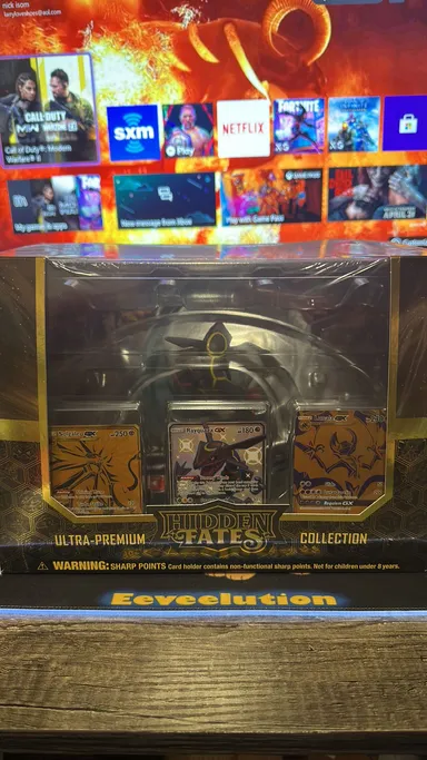 Hidden Fates Ultra Premium Collection shipped box is jumbled on the inside