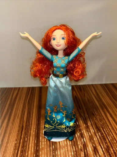 Disney Pixar Princess Merida 11" Doll With Belt & Shoes Hasbro 2015