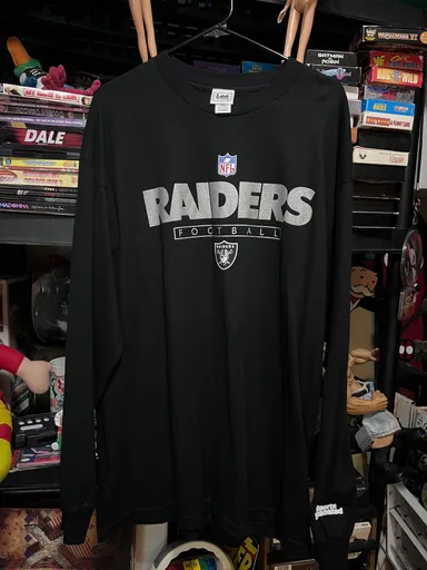 S. Vintage 90’s Oakland Raiders Football Sports illustrated Long Sleeve T Shirt XL