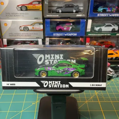Mini Station 350Z- Green
