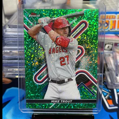 Angels- Mike Trout Green Speckle Refractor numbered #/125