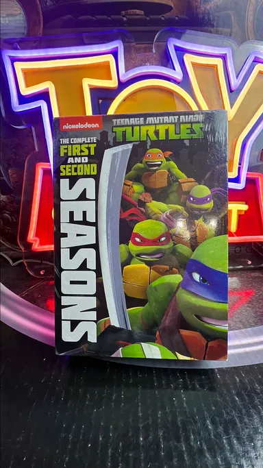 Teenage Mutant Ninja Turtles: The Complete First and Second Seasons (2012-2014)