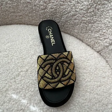 Chanel mules gold & Black